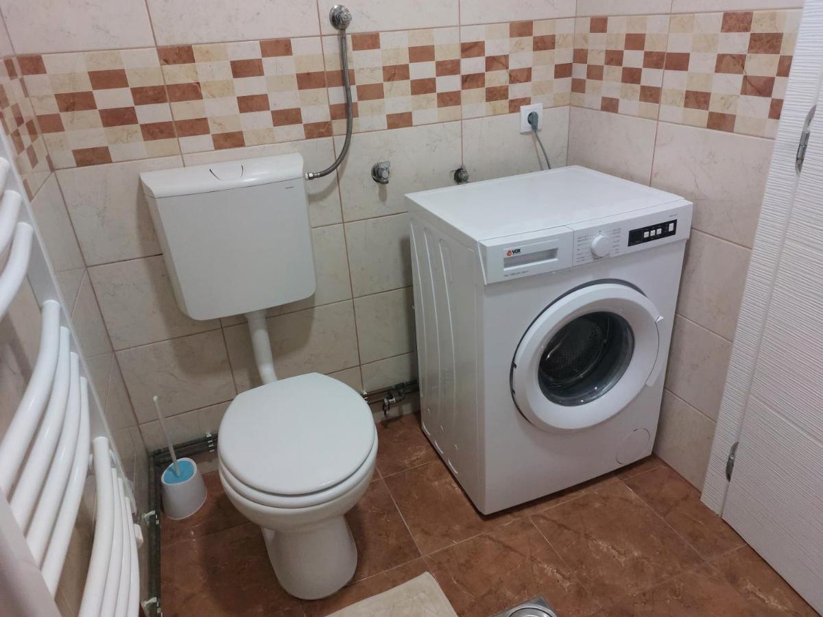 Apartman Centar Sremska Mitrovica Exterior foto