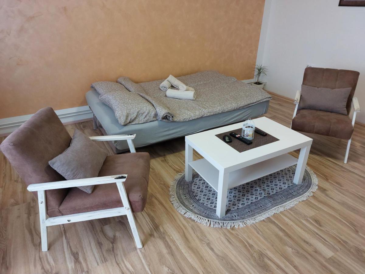 Apartman Centar Sremska Mitrovica Exterior foto